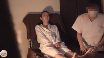 DLSL-486 05 Sweating young and hot naked female bodies! “Wet woman’s” dynamic urination voyeur inside the sauna’s toilet. VOL. 2