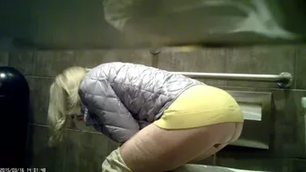 Goldmine wc 7, Voyeur Collection, PissRIP