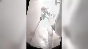 28104124 I took a picture of a Western-style toilet in the sea with two cameras! 4 The last sister with big breasts is also exposed ...