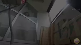 DLSL-535 04 Urinating emergency! OL’s holding pee to the limit then wetting or pissing on the company’s veranda. VOL. 6