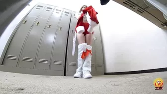 DLEE-646 03 X’mas hidden camera: santa-part-time girls peeing on toilet