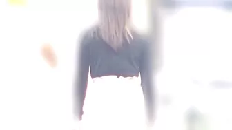 DLEE-657 01 Public toilet panty shift failure!? Various girls run to the toilet and peeing standing up