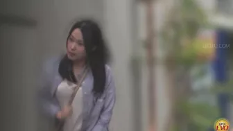 DLEE-657 04 Public toilet panty shift failure!? Various girls run to the toilet and peeing standing up