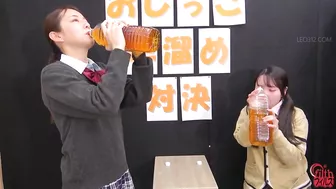 DLFF-617 04 A battle of school girls begins! The rules are simple. The first to fill the specified container with pee wins