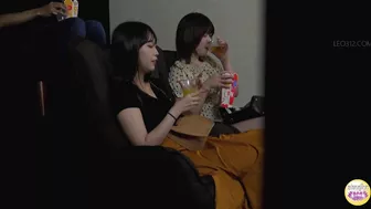 DLSL-601 01 Women dash to pee after watching a movie, but there is a line to the toilet! VOL. 2