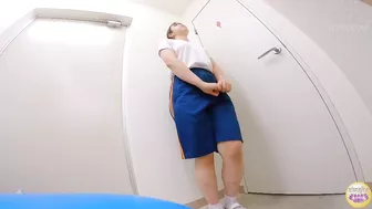DLSL-602 01 Female student with the urge to urinate, had to peeing in males staff toilet