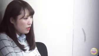 DLSL-230 02 Office ladies in errant peeing situations