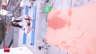 DLFF-405 03 Girls competing in distance peeing