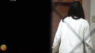 DLEE-060 02 Crazy Girls Randome Excretion At Home