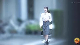 DLEE-746 03 Public toilet hidden camera: women jumping inside the toilet and popping the cork of urine champagne