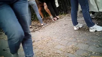 Huge Piss Streams 0003