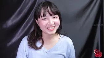 DLFF-649 05 Shameful fart came out while woman was urinating with wide opened pussy.