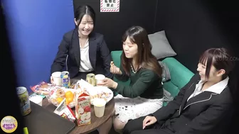 DLSL-609 04 Drunk and naked girls-only pee party. VOL. 2