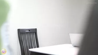 DLSL-608 06 Remote G sports vibrator and pee training.