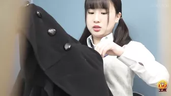 DLEE-752 02 Pee desperation during part-time job interview. Shameful wetting