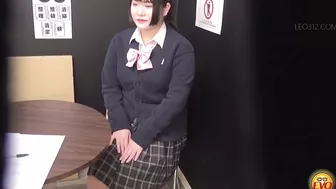 DLEE-752 05 Pee desperation during part-time job interview. Shameful wetting