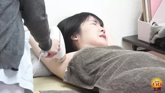 DLEE-760 02 Hair removal salon voyeur: shameful naked pissing during procedure. VOL. 2