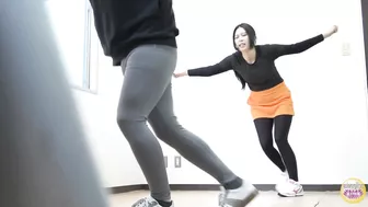 DLSL-615 01 Sports club hidden camera: girls peeing desperation situations.