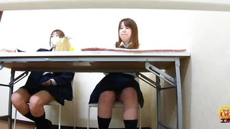 DLEE-764 01 Hidden camera inside high school. Girls line up and pee.