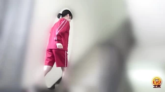 DLEE-764 02 Hidden camera inside high school. Girls line up and pee.