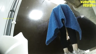 Risky Shooting Toilet (014-026)