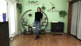 Jasmine - I Can Only Think About Peeing