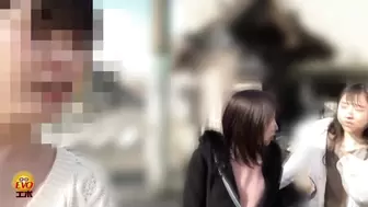 DLEE-769 01 Shameful pee leak in front of a friend. Wet incident between girlfriends inside the car.