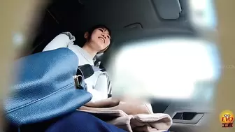 DLEE-769 03 Shameful pee leak in front of a friend. Wet incident between girlfriends inside the car.