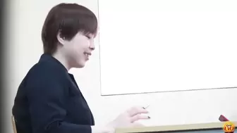 DLEE-777 04 Office lady’s slight leak and emergency toilet rush.