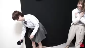 DLFF-669 06 Pee-holding matches: schoolgirl vs office lady.