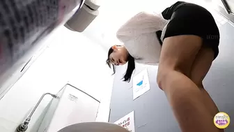 DLSL-626 03 Western-style toilet without a seat. Emergency standing urination.