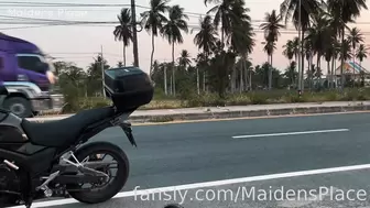 MaidensPlace - Bike and Pee