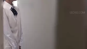 DLSL-630 03 School rumor: peeing feels so good the longer you hold it in!