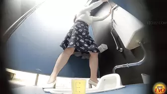 DLEE-754 02 Hidden camera: women doing urine test in hospital toilet.