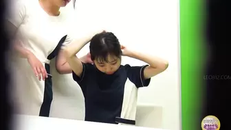 DLSL-632 05 New female beautician can’t hold it in any longer and pees herself.