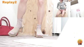 DLEE-749 05 Hidden camera footage of a girls’ toilet without a door. Shameful peeing!