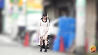 DLEE-749 05 Hidden camera footage of a girls’ toilet without a door. Shameful peeing!