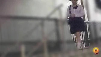 DLEE-793 01 Sudden urination urge on the way to school: schoolgirls rushing to the toilet with pre-pee drips.