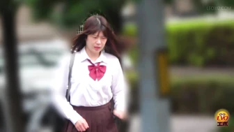 DLEE-793 02 Sudden urination urge on the way to school: schoolgirls rushing to the toilet with pre-pee drips.