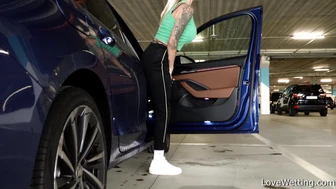 Silvia Black - Pissing scene