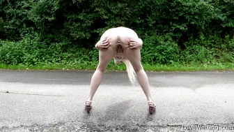 Mary Luz - Pissing scene