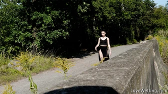 Chloe Heart - Pissing scene