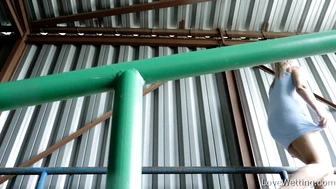 Nikki - Pissing scene