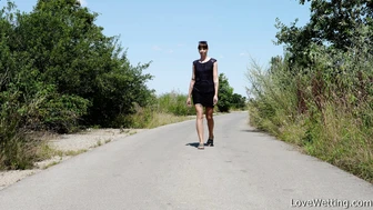 Joana Intense - Pissing scene