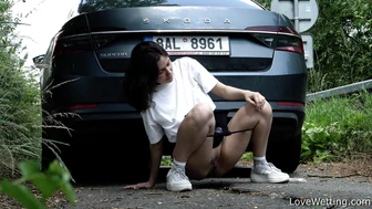 Audrey - Pissing scene