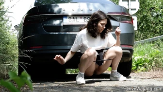 Audrey - Pissing scene