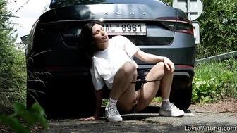 Audrey - Pissing scene