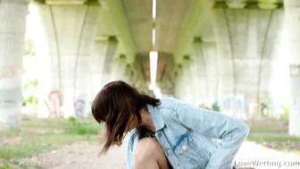 Joana Intense - Pissing scene