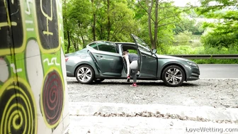 Delia - In The Tunnel