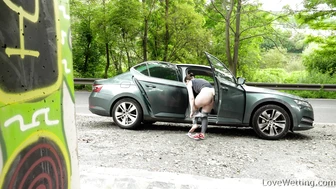 Delia - In The Tunnel